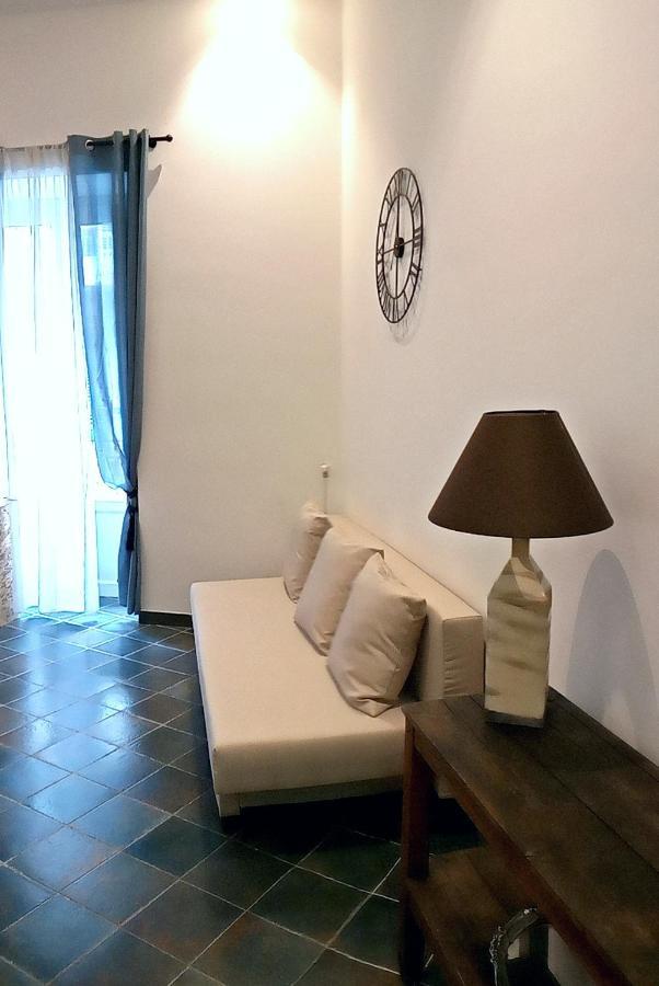 Locazione Breve In Pieno Centro "Blue House" Apartment ปาแลร์โม ภายนอก รูปภาพ