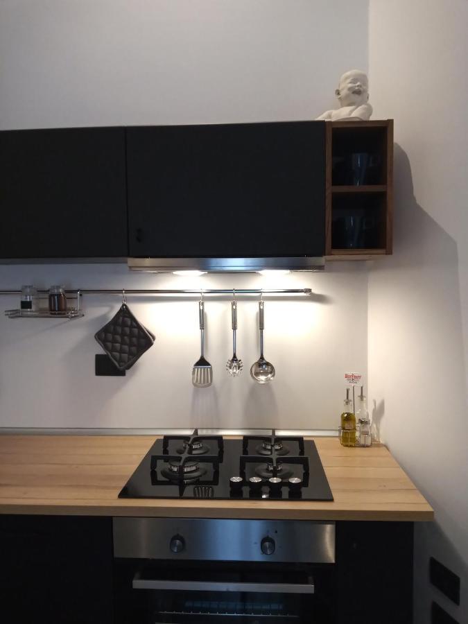 Locazione Breve In Pieno Centro "Blue House" Apartment ปาแลร์โม ภายนอก รูปภาพ