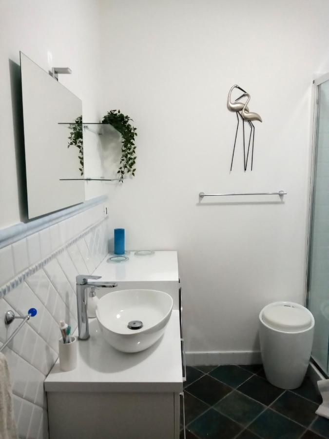 Locazione Breve In Pieno Centro "Blue House" Apartment ปาแลร์โม ภายนอก รูปภาพ