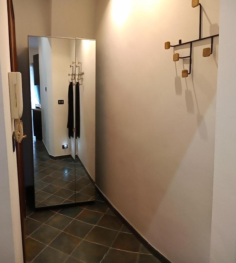 Locazione Breve In Pieno Centro "Blue House" Apartment ปาแลร์โม ภายนอก รูปภาพ