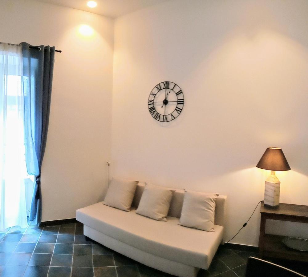 Locazione Breve In Pieno Centro "Blue House" Apartment ปาแลร์โม ภายนอก รูปภาพ
