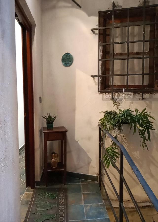 Locazione Breve In Pieno Centro "Blue House" Apartment ปาแลร์โม ภายนอก รูปภาพ